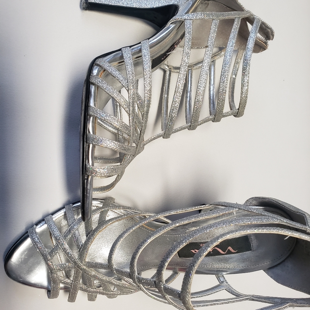 Nina silver heel